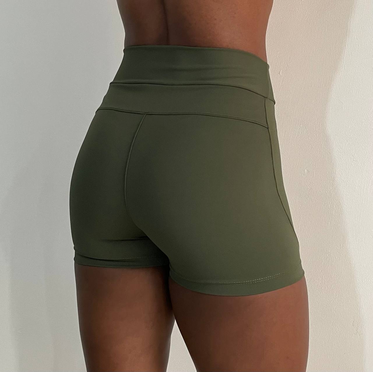 Short Alicia Vino-Oscuro Talla s, m, l