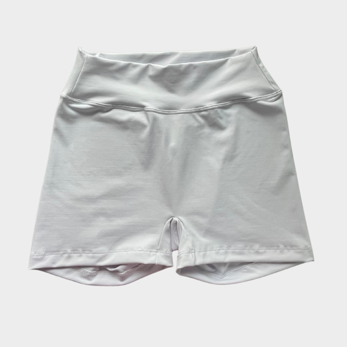 Short Luna Blanca. xs, s, m, l