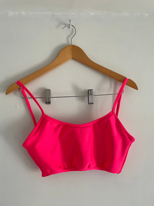 Top Alicia Fucsia. Tallas S, M, y L